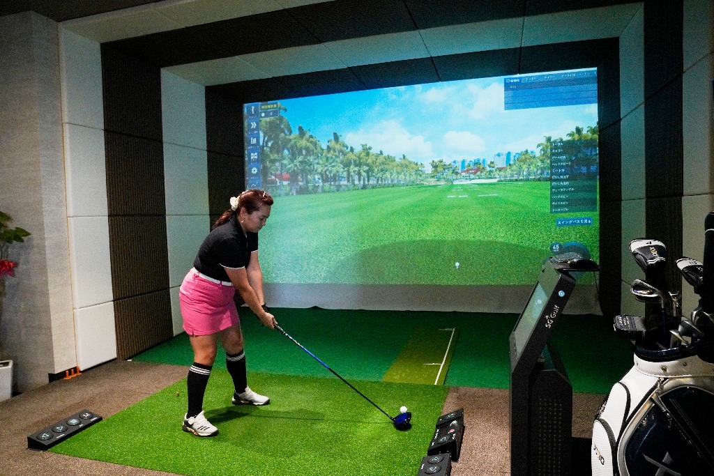 岐阜県羽島市でシミュレーションゴルフができるおすすめのゴルフ練習場は「U-GOLF LOUNGE」